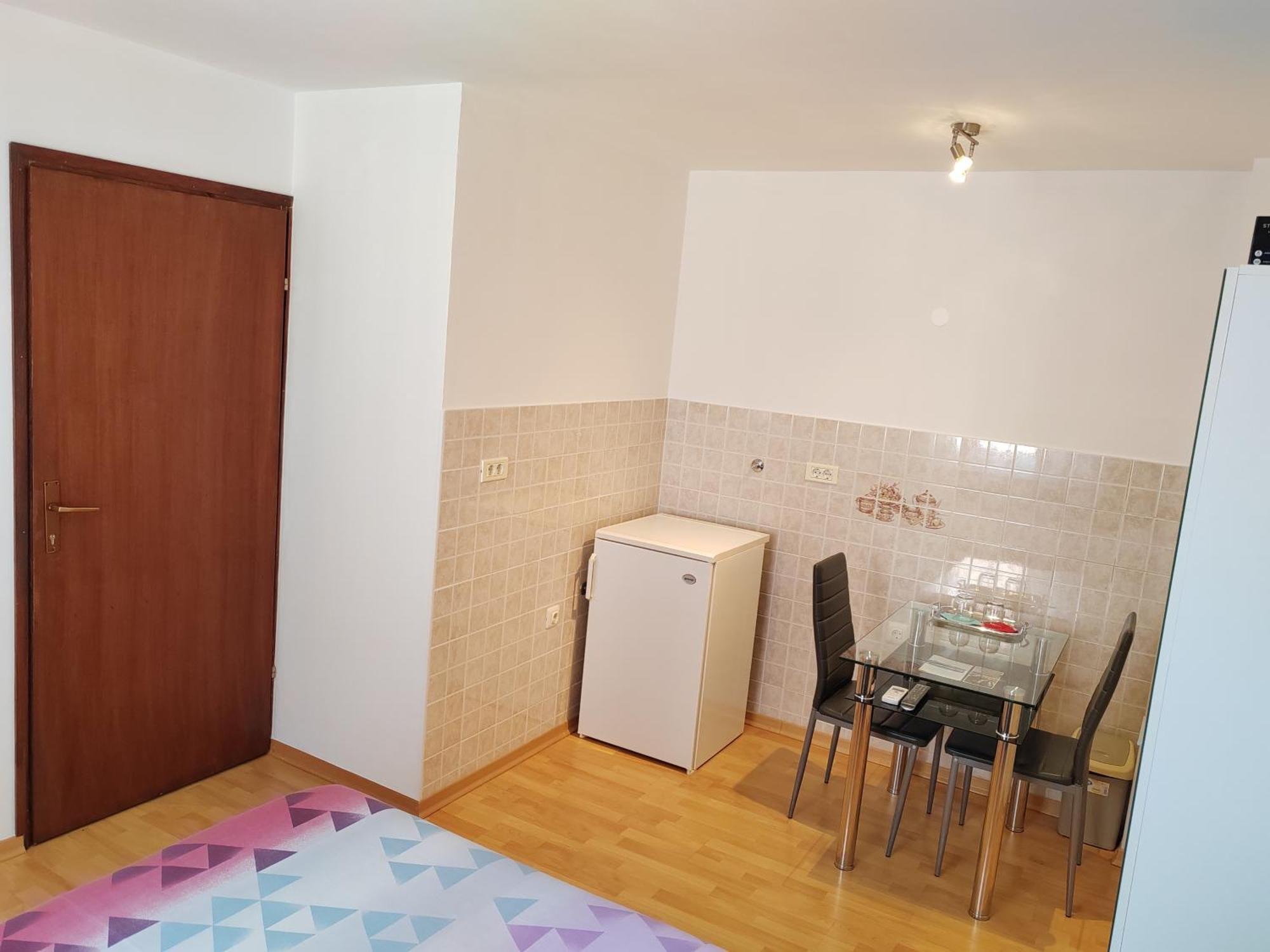 Rooms Neda Изола Стая снимка