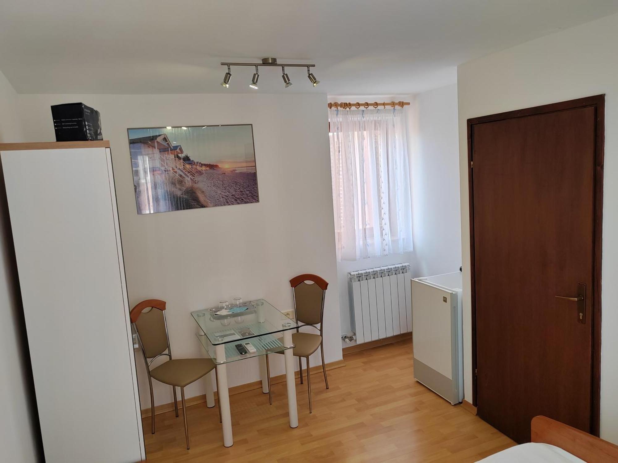 Rooms Neda Изола Стая снимка