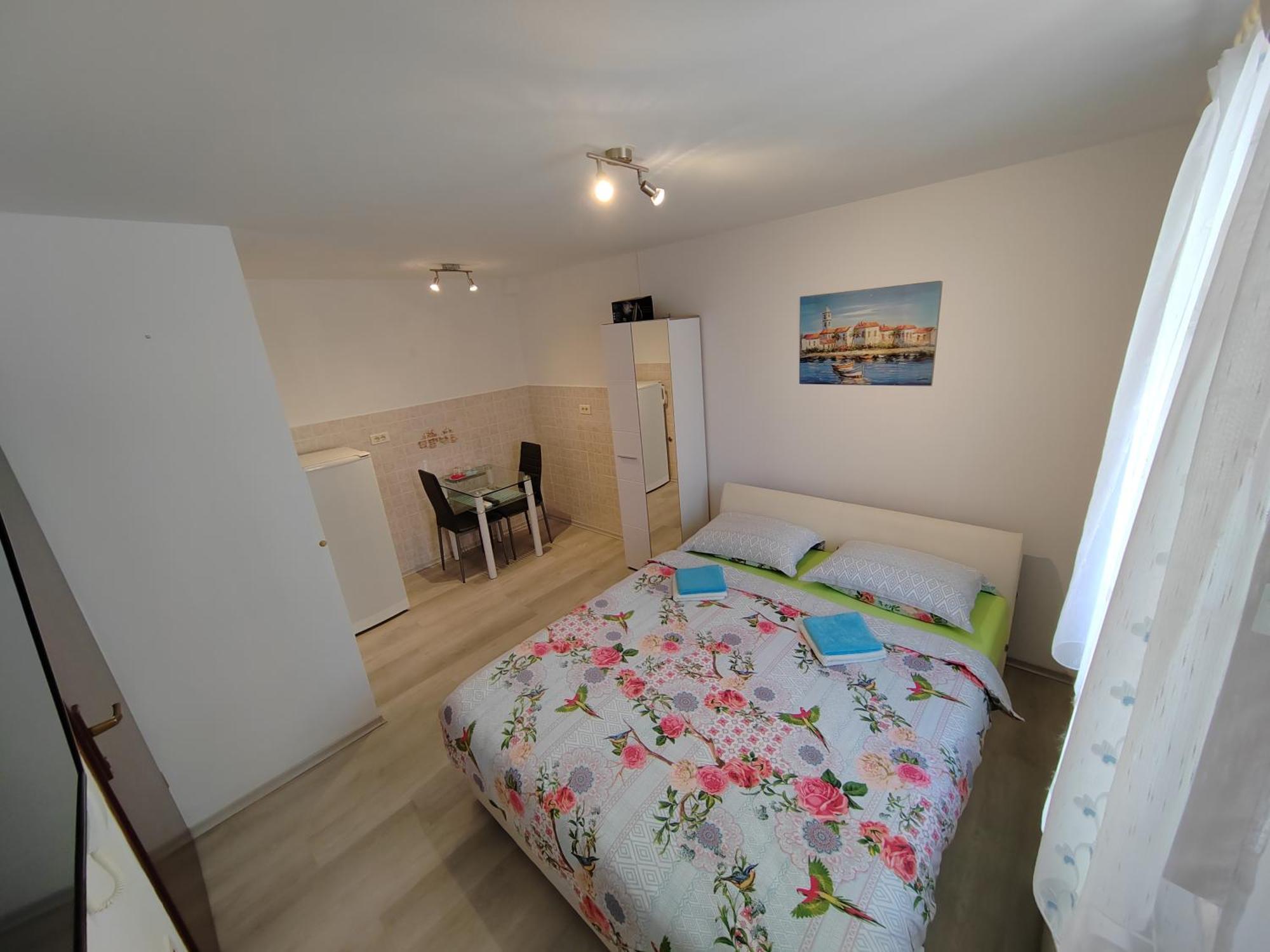 Rooms Neda Изола Екстериор снимка