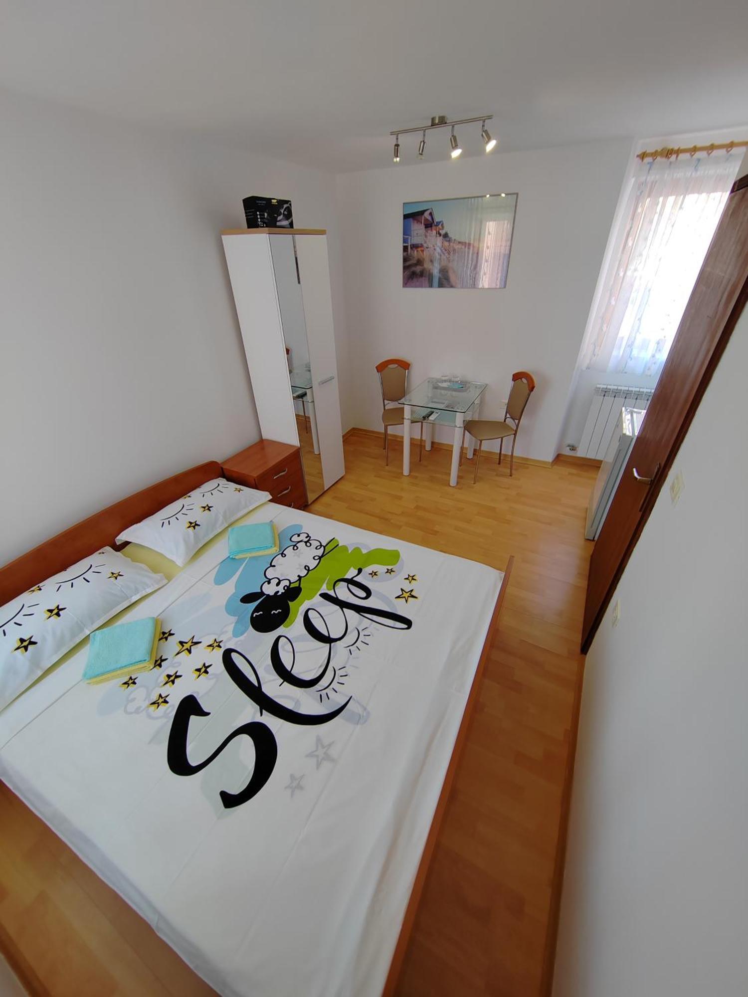 Rooms Neda Изола Екстериор снимка
