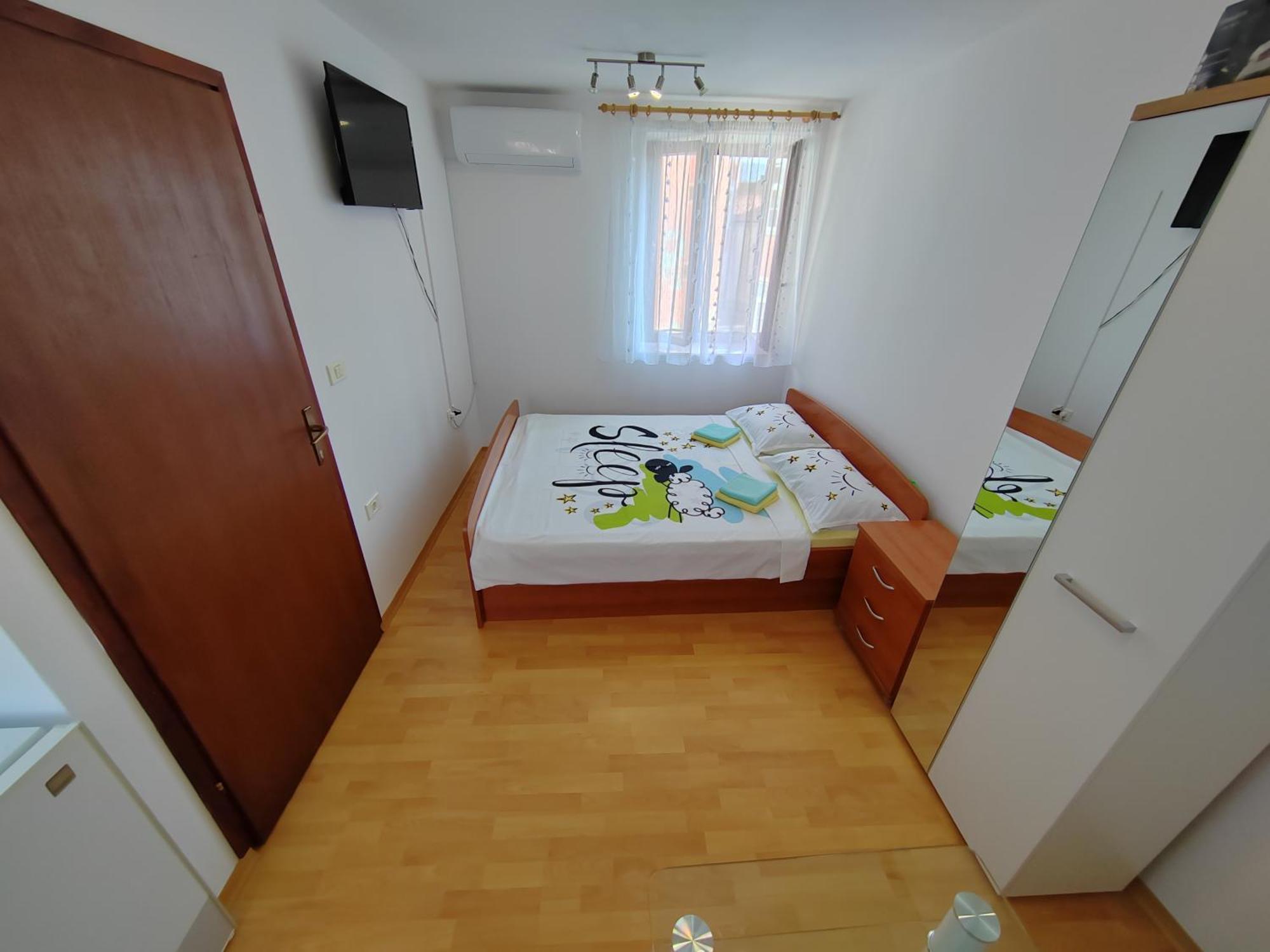 Rooms Neda Изола Стая снимка